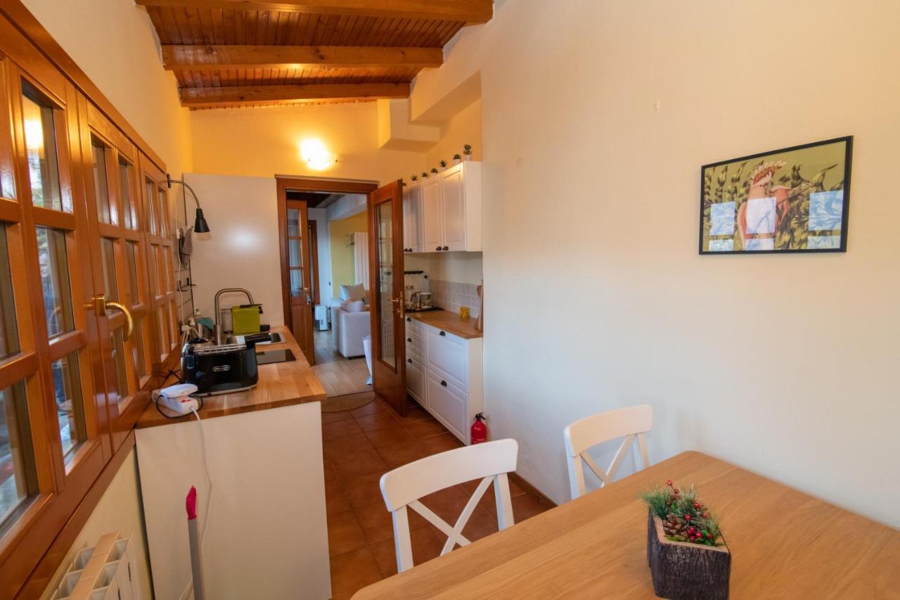 Villa Rina Deluxe And Cottage Porto Ceresio Exterior photo