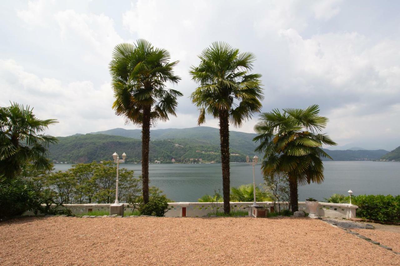 Villa Rina Deluxe And Cottage Porto Ceresio Exterior photo
